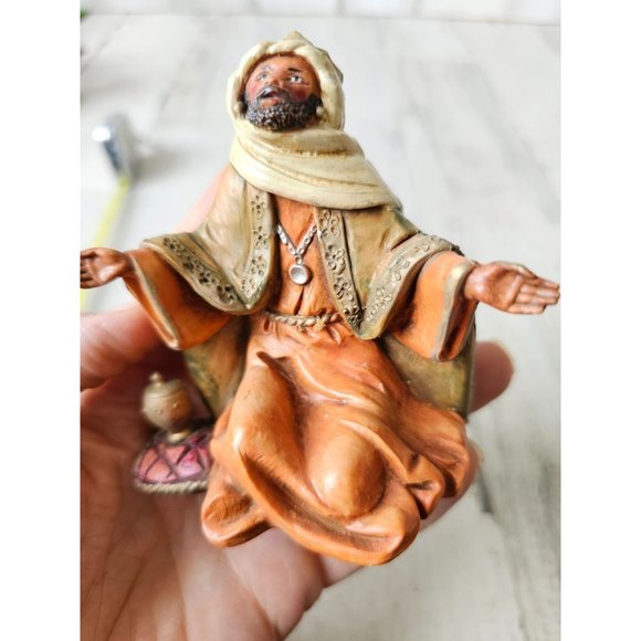 Fontanini 8 Wiseman Nativity village man people - Picture 7 of 8